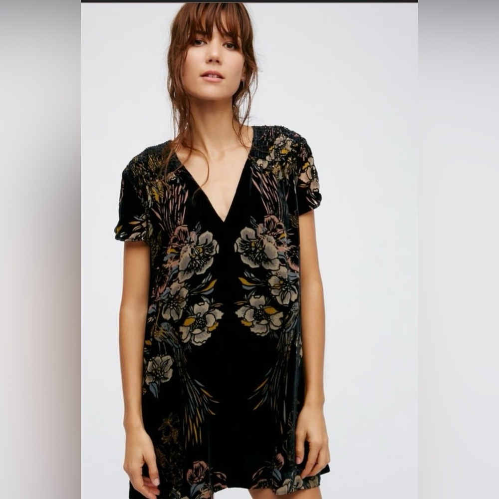 Free People “Actin’ Single” Velvet Burnout Mini Dress
Wore two times!